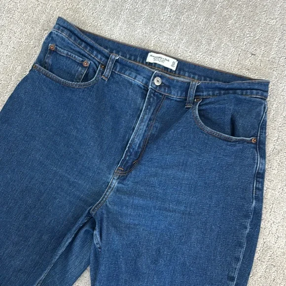 Abercrombie & Fitch “Ankle Straight Ultra High Rise” jeans denim medium wash - Picture 3 of 7